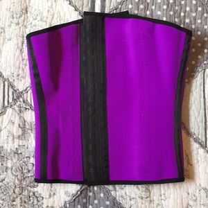 Waist trainer